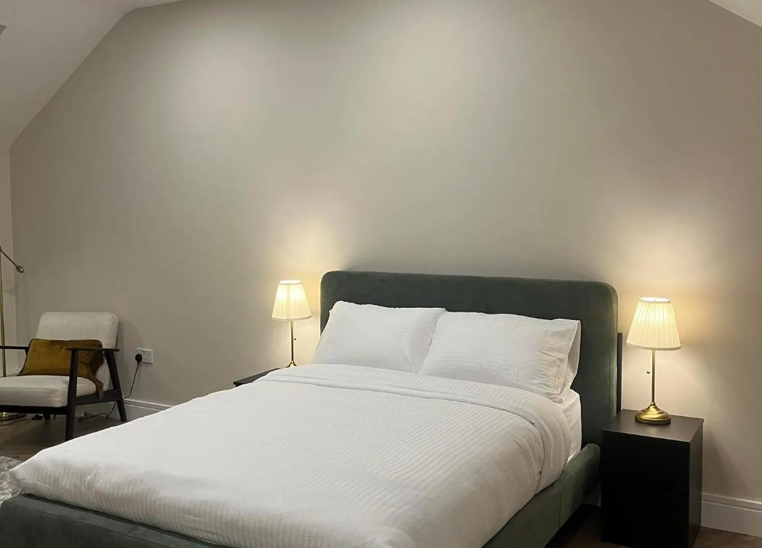 Homestay Attic Room In Citywest Dublin